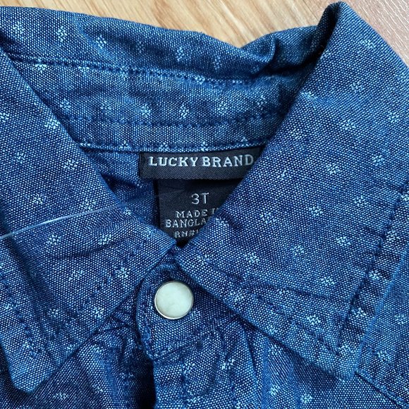 LUCKY BRAND NWT - Blue Jean Shirt - Picture 2 of 3